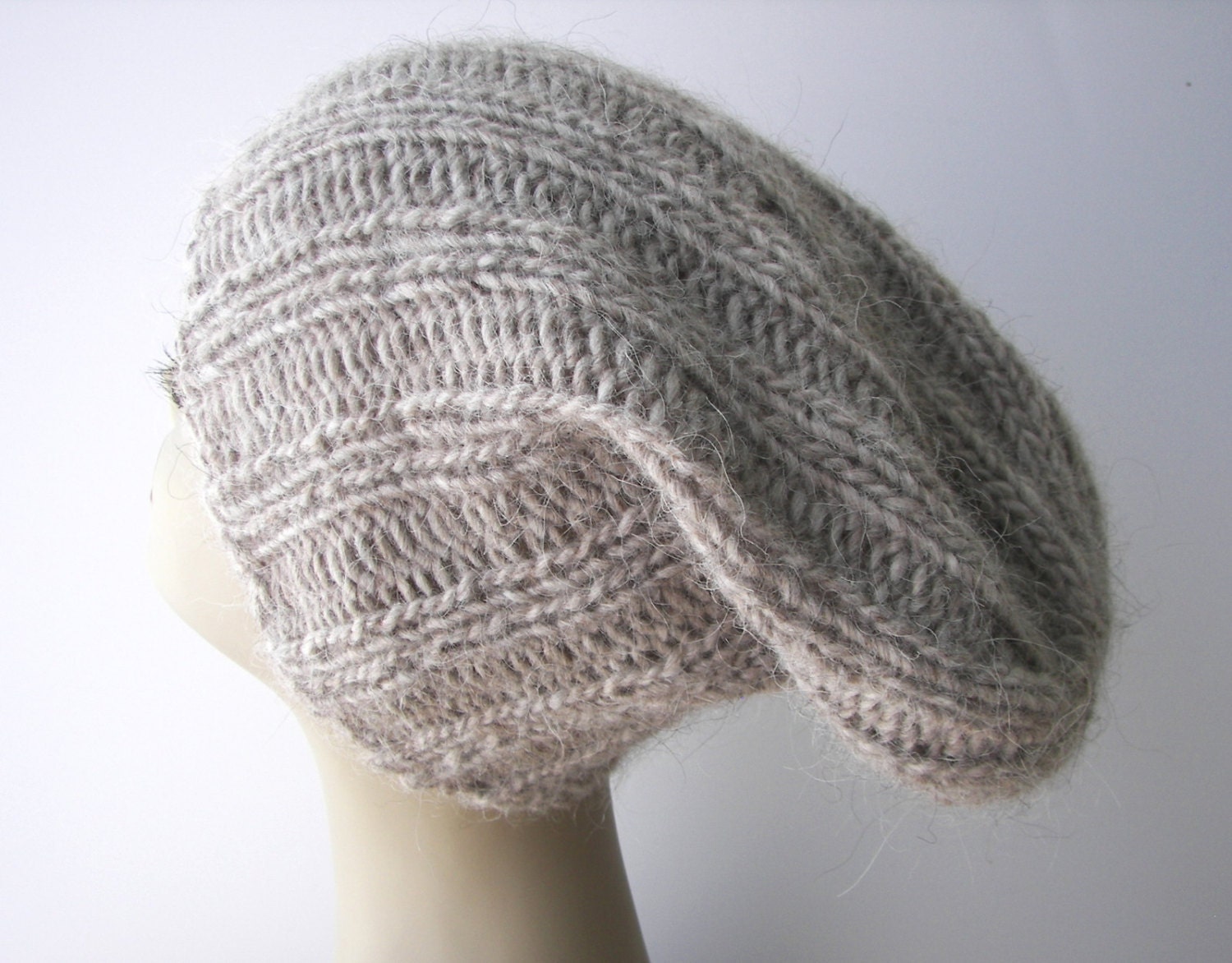 ICELANDIC WOOL Chunky Hand Knit Beanie Ski Hat in GREY Heather