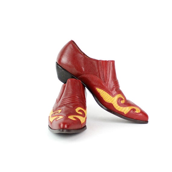 nine west crimson elastic gore booties