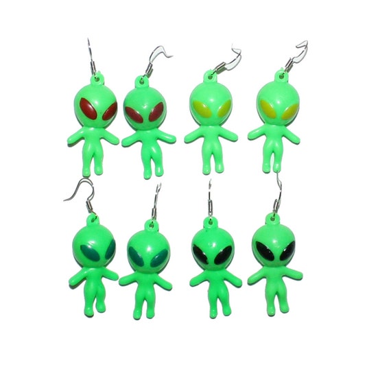 Green Alien Earrings Cyber alien babe 90s vintage alien ufo