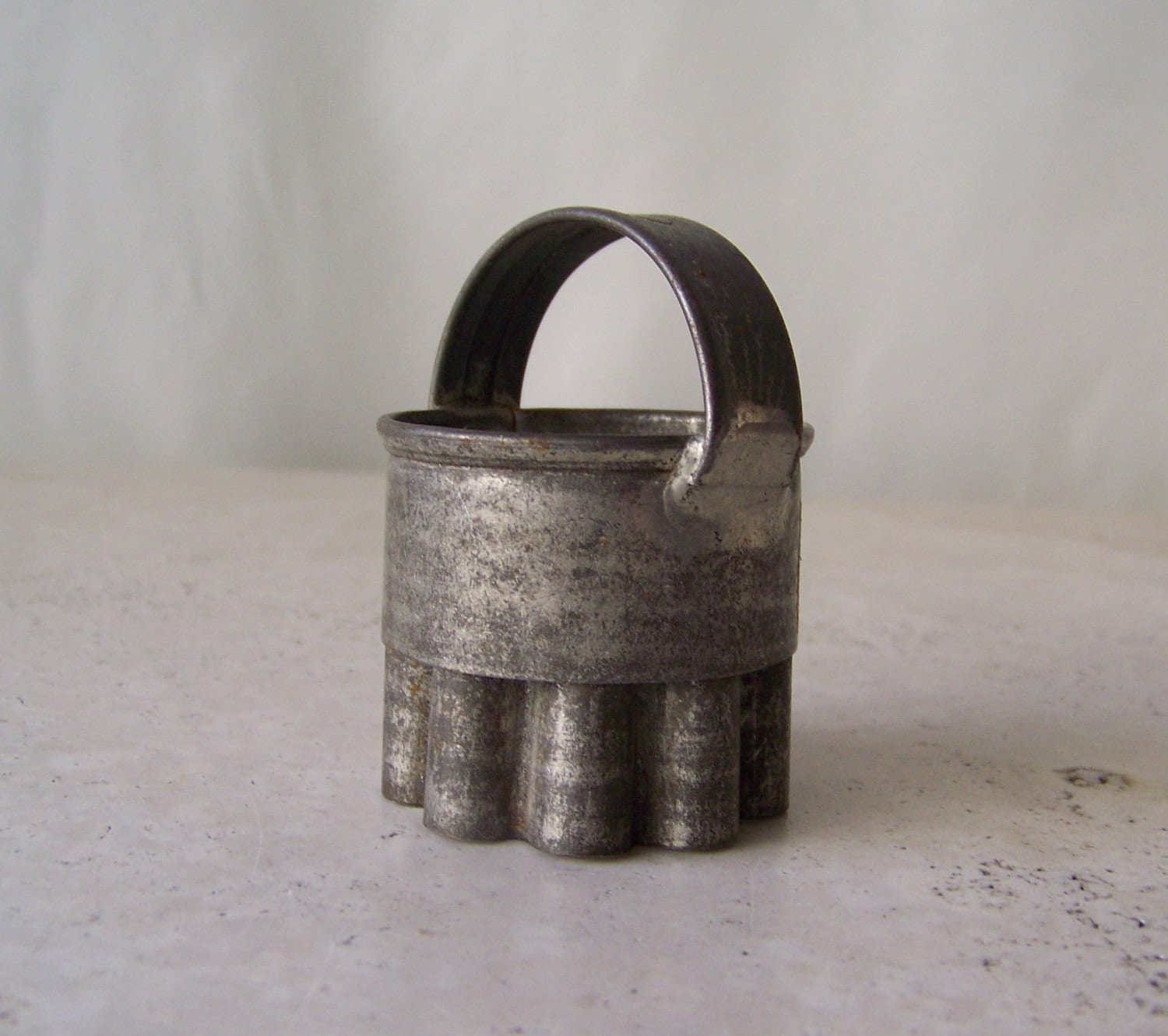 Vintage Biscuit Cutter Folk Art Cutter Fluted Tin Pastry