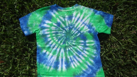 how to make a blue tie dye shirt