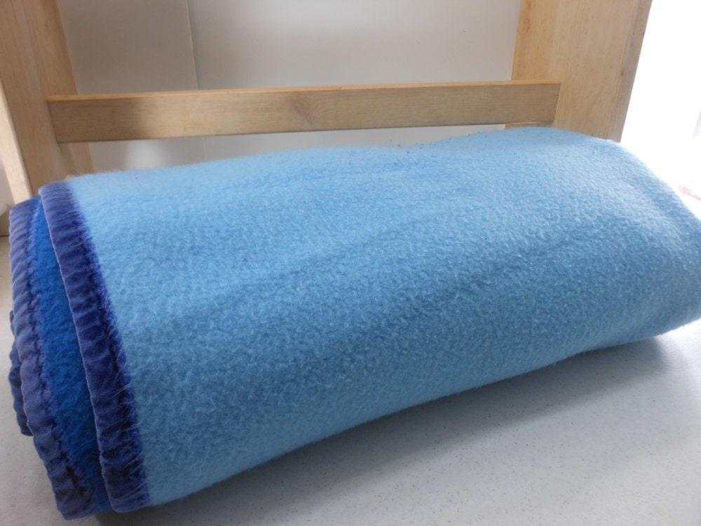 Vintage Reversible Blanket Blues Acrylic 69X87