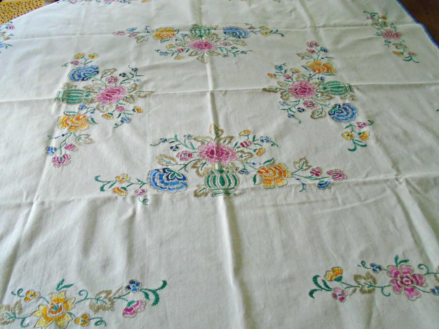 Hand Embroidered Tablecloth / Vintage Tablecloth / Hand