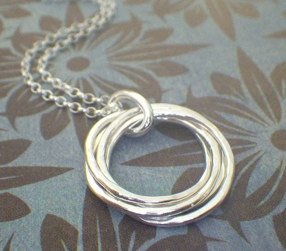 Necklace with 4 rings Clearance