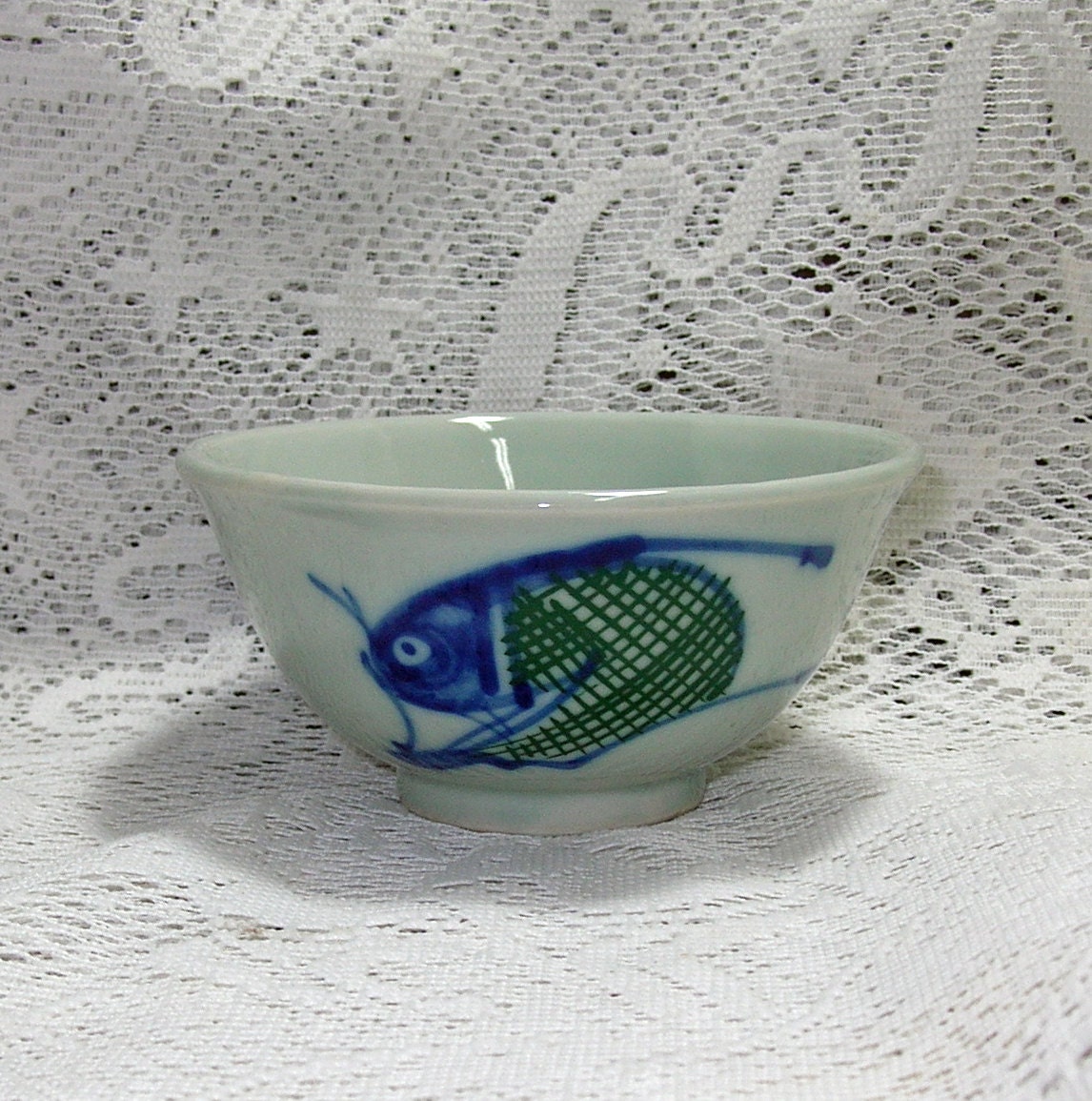 Vintage Oriental Rice Bowl Beautiful and Mint Condition