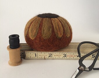 Ultimate Quilter's Wool Felt Pin Cushion