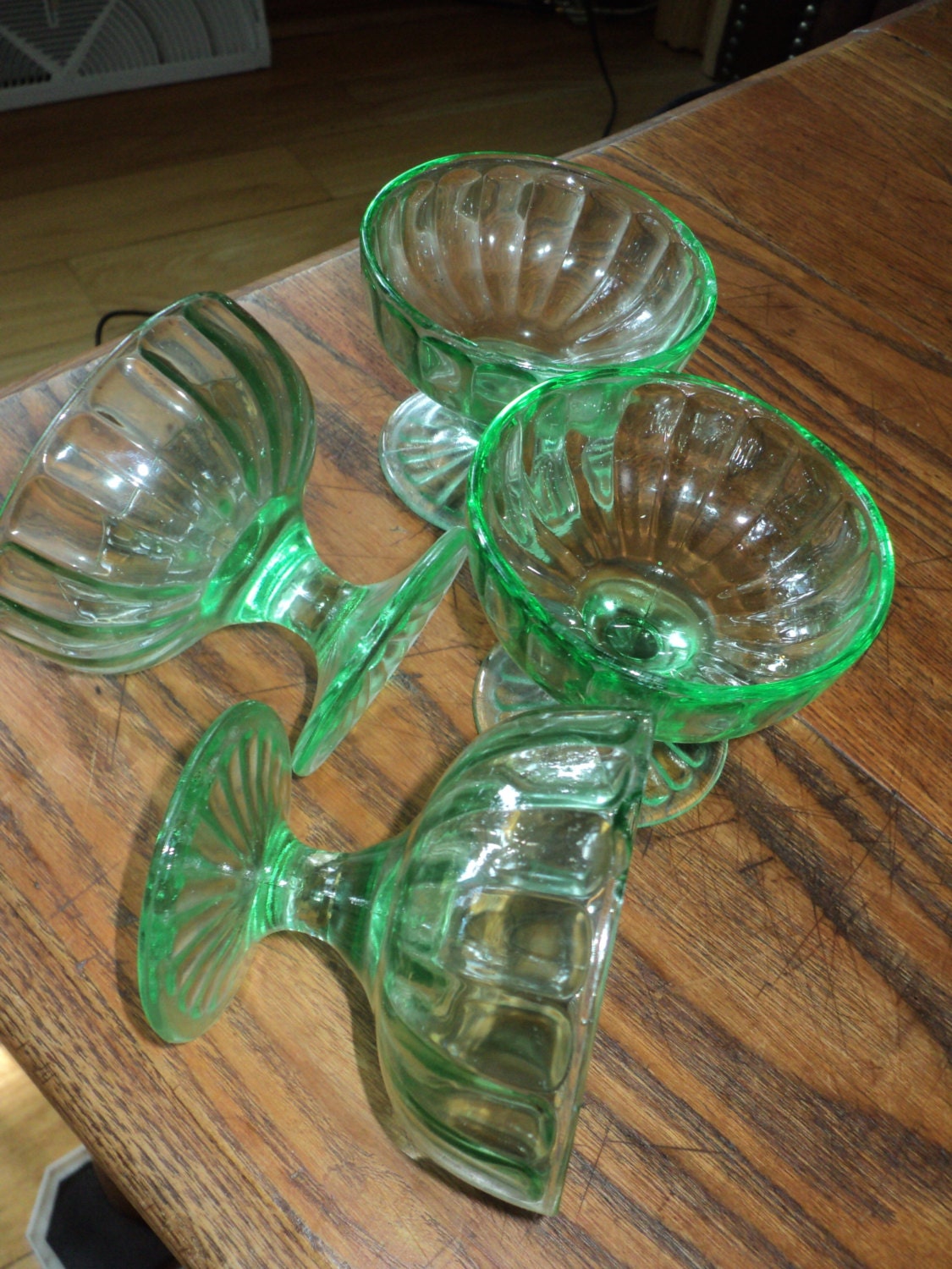 4 Vintage Green Depression Glass Dessert Bowls On A Great By Rrgs 8443