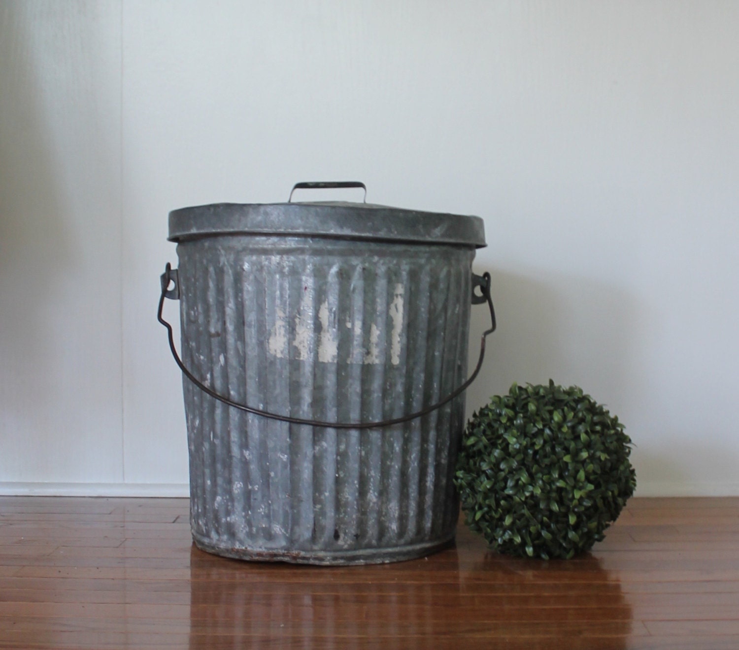 Vintage Galvanized Metal Garbage Bin // Storage Can // Handle // Lid