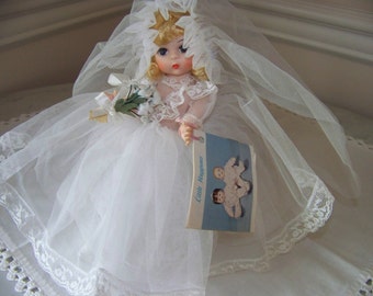 Blonde bride doll Madame Alexander #435 mint