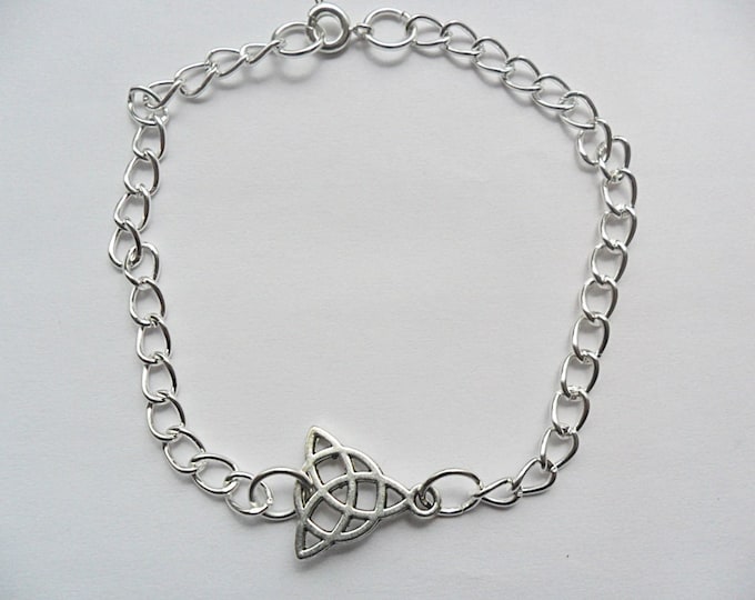 Celtic Triquetra bracelet ,silver tone, celtic knot charm bracelet etsyirelandteam