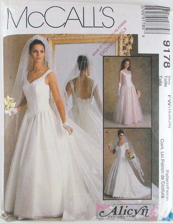 Misses Bridal  Gowns  Dress  Plus  Sizes  McCalls Pattern  9178