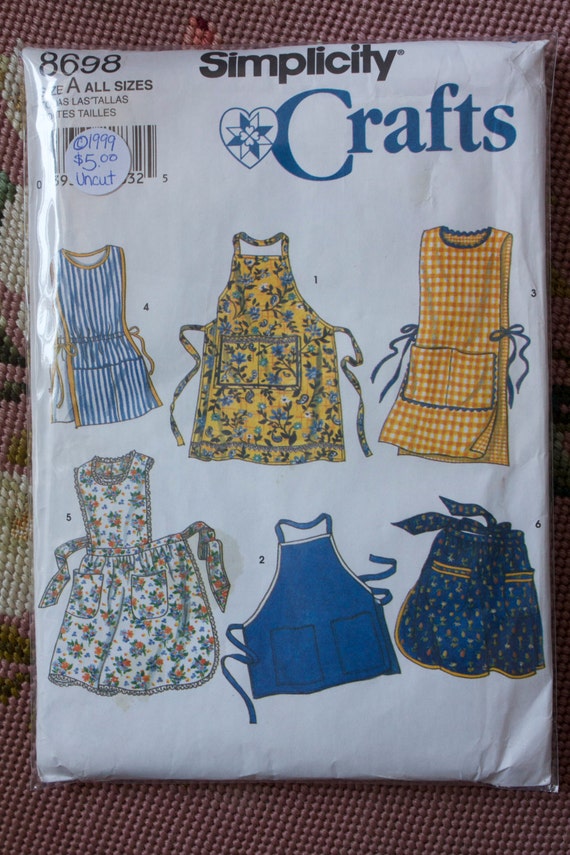Simplicity Crafts Apron pattern full and half by myauntiejanes