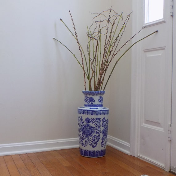 19 Large Blue White Porcelain Chinese Floor Vase