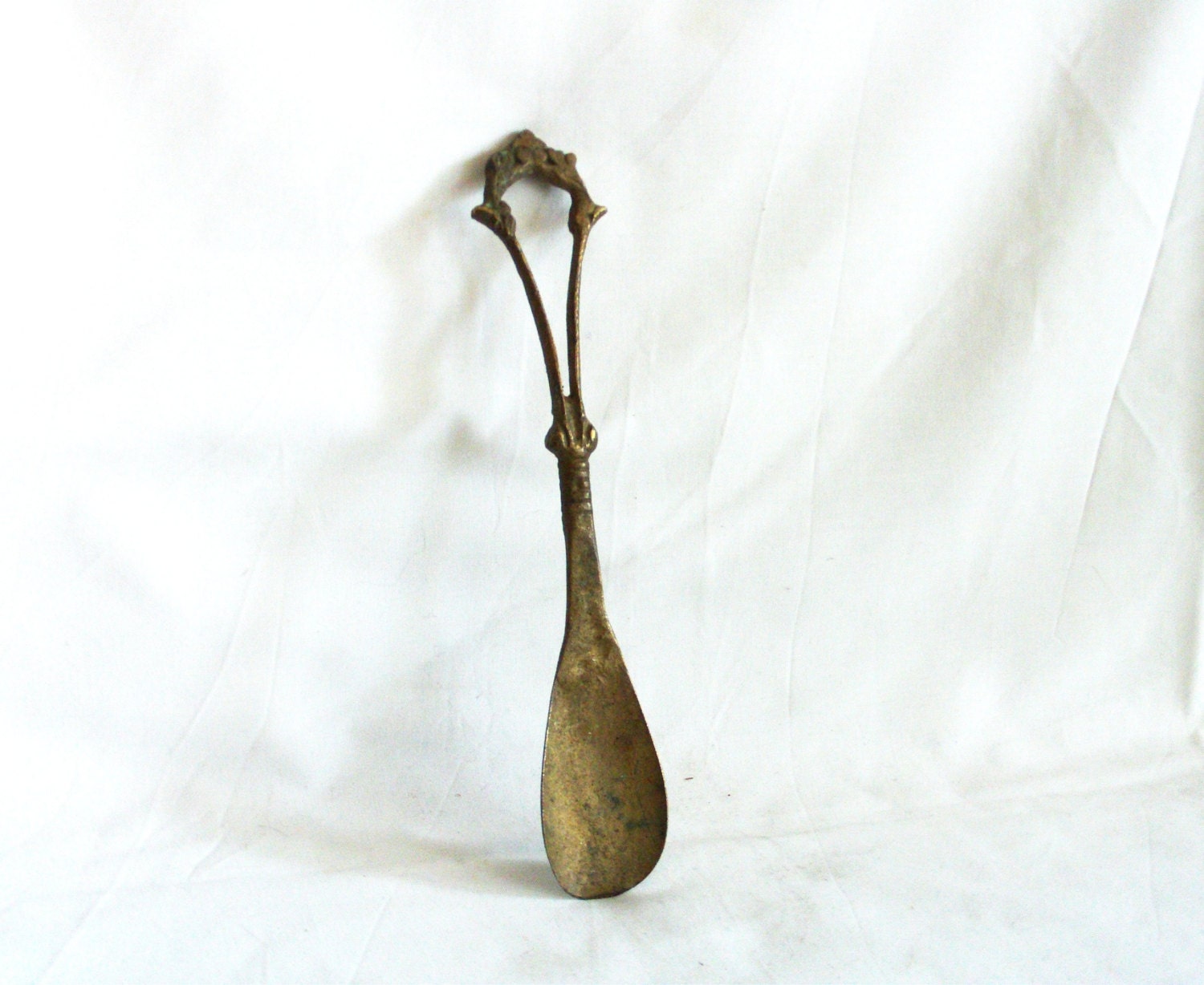 Shoe horn ornate vintage brass shoehorn. Old patina