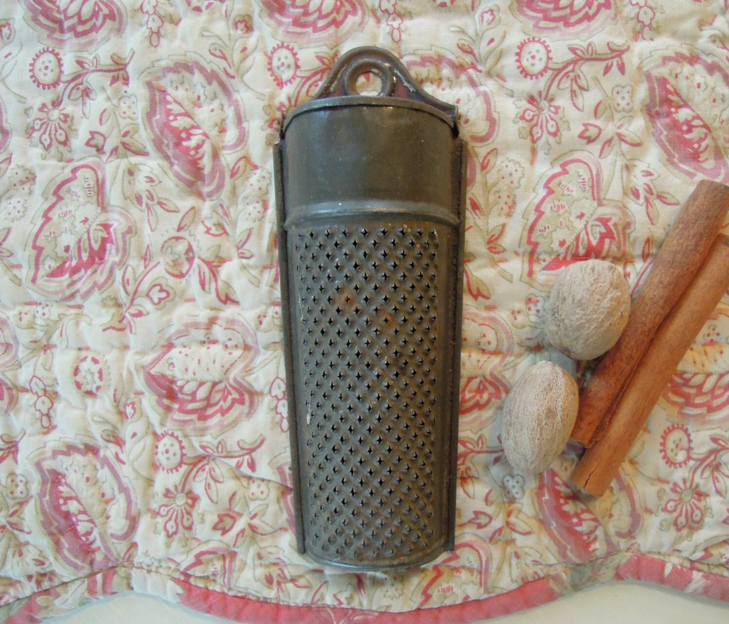 Vintage / Antique Nutmeg Grater / Vintage by jmhallcuriosities