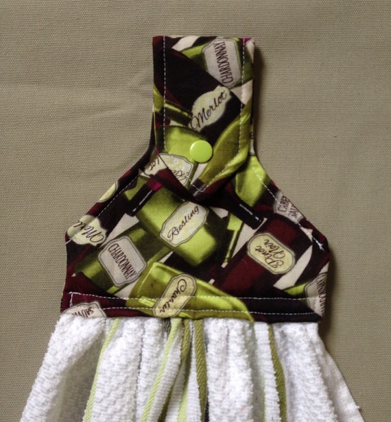 Hanging snap kitchen towels