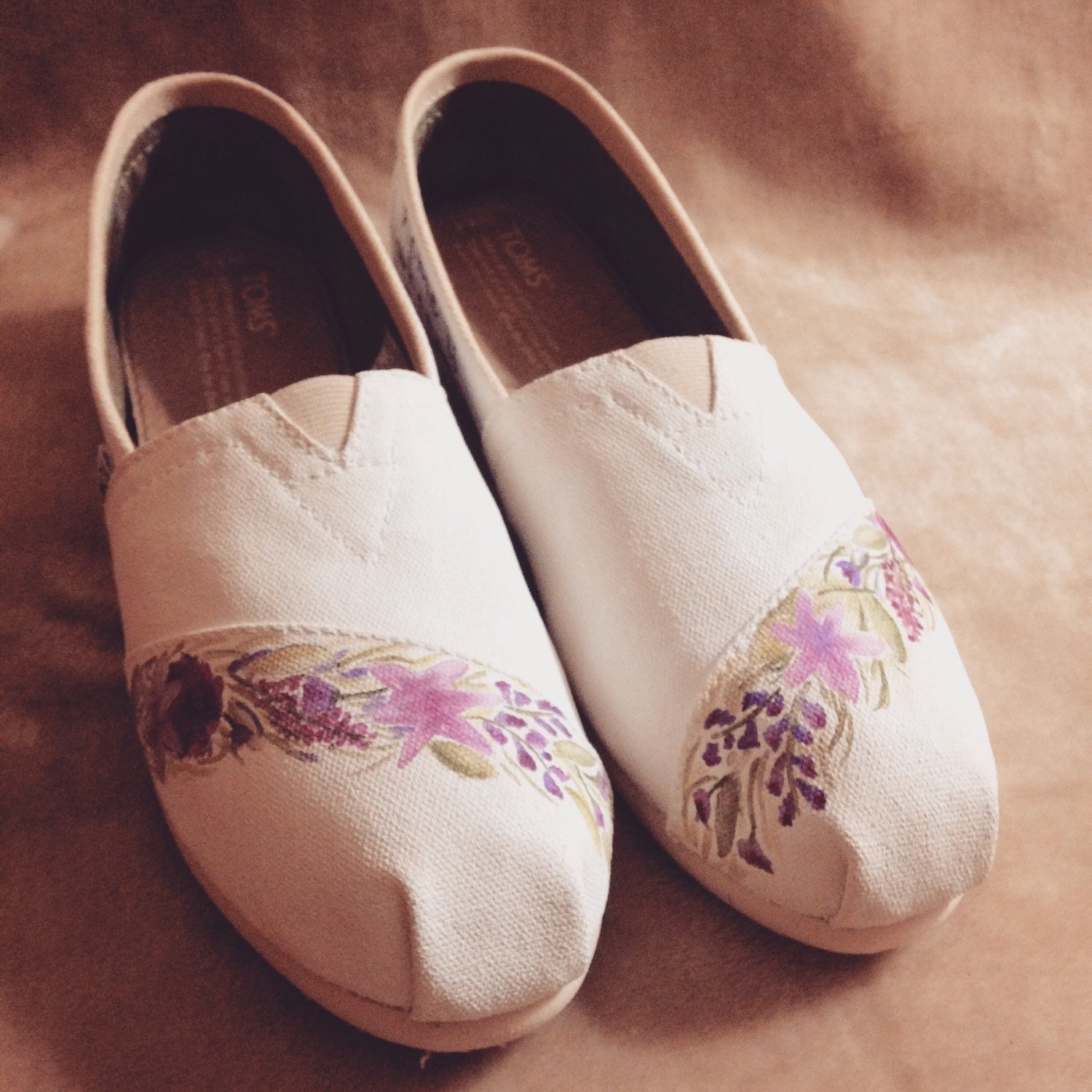 toms wedding collection