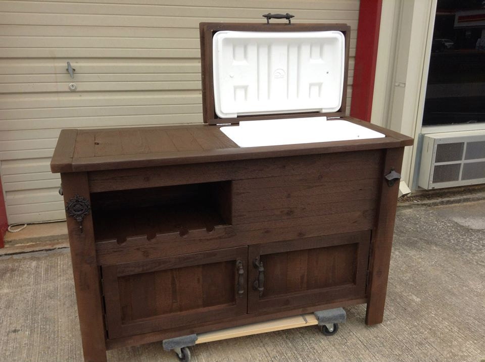 Rustic Beer Cooler 10