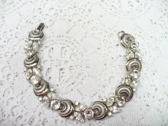 Vintage Silver Signed TRIFARI RHINESTONE Bracelet vintage