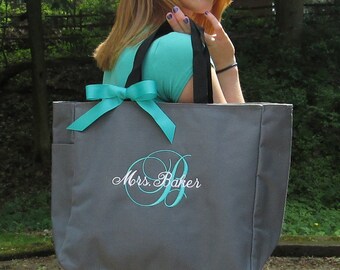 Monogrammed Personalized Tote Bags Set of 7 / 16 Colors / Bridal Party / Teacher / Work Bag / Beach Tote