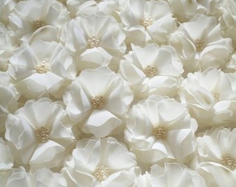 Ivory Fabric Flowers Decorations Appliques Embellishments Wedding Party Decor Sew on flowers Small flowers Gift wrapping details