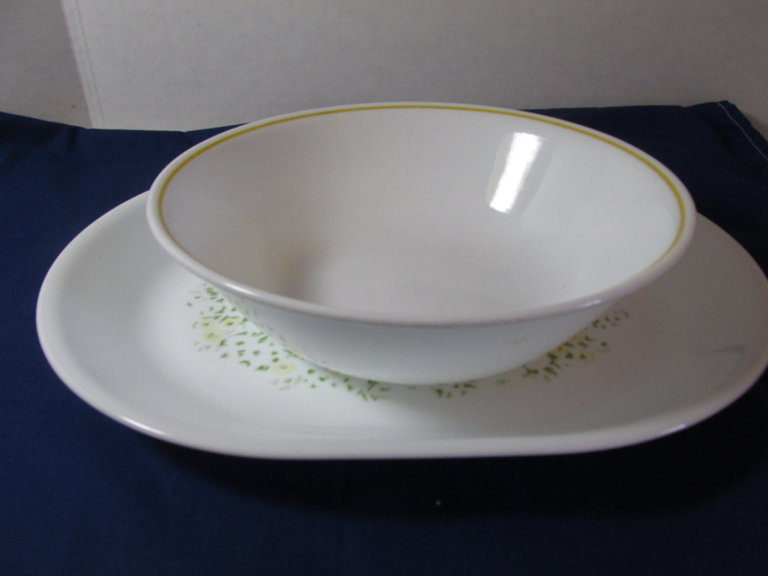 Corelle Ware dinnerware yellow April flowers serving platter and