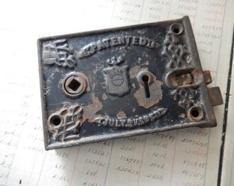 Dating antique furniture screws