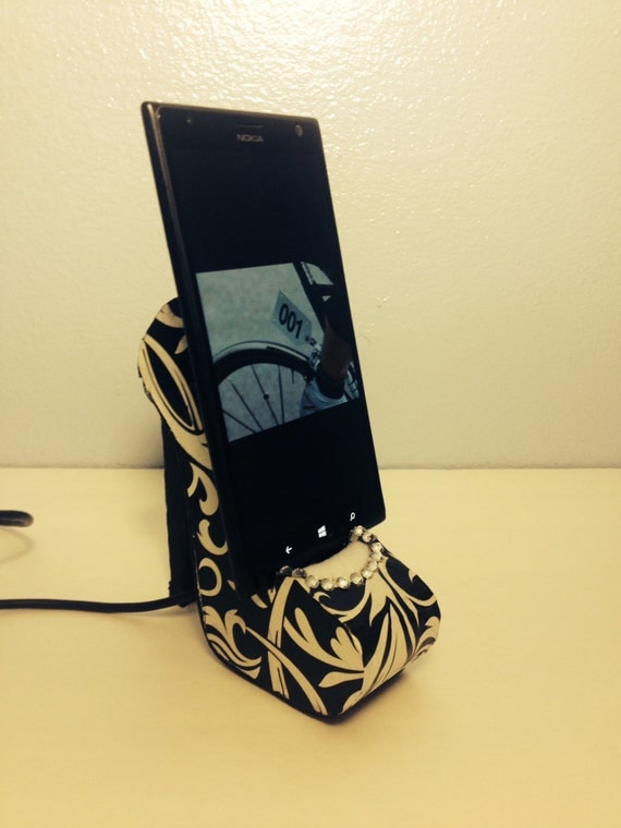 Shoe Cell Phone Stand Jewelry Holder Display by LilianasDecor
