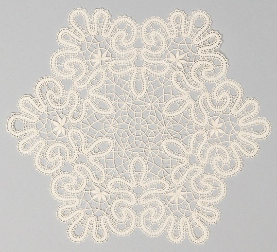 Bobbin Lacy doily Winter patterns russian lace