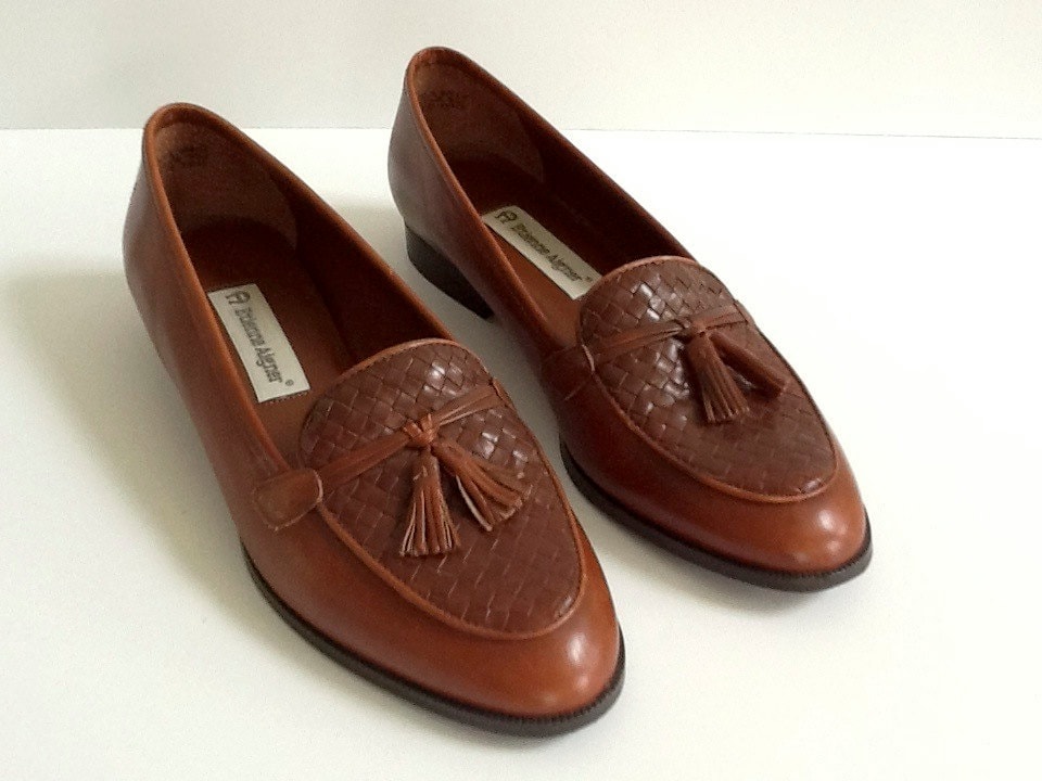 Etienne Aigner Brown Leather Shoes Ladies 8 Medium Low Heel
