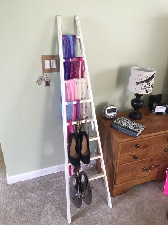 High heel storage scarf ladder