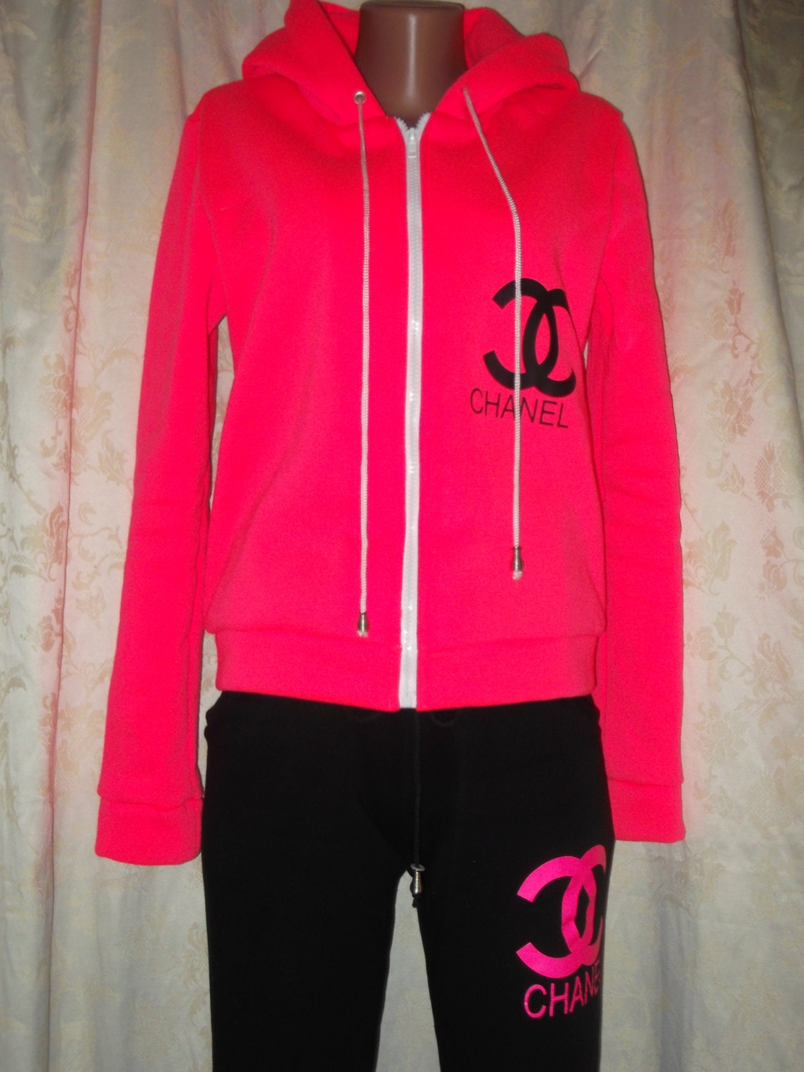 chanel sweatsuit womens