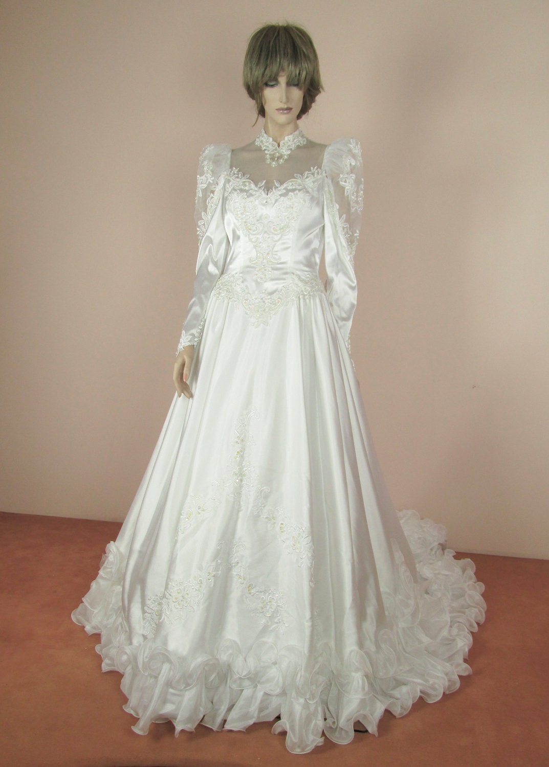 Wedding Dresses In The 80s Top 10 Wedding Dresses In The 80s Find The Perfect Venue For Your