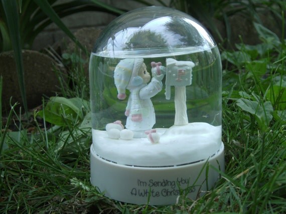 precious moments snow globes precious moments snow globes
