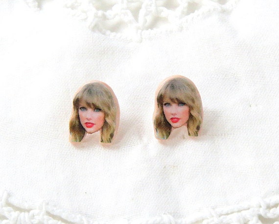 Taylor swift earrings - Taylor swift studs- polymer clay earrings - celebrity earrings - 1989 - polymer clay - swiftie