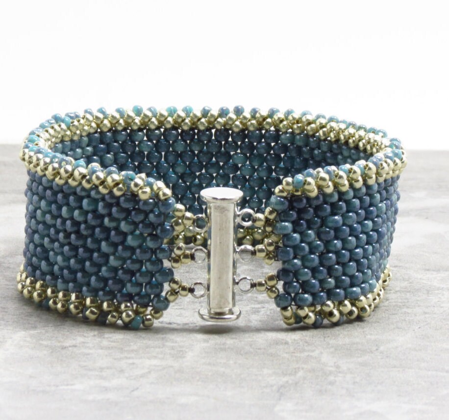 PEYOTE CUFF BRACELET Marbled Opqaue by CinfulBeadCreations