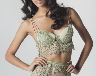 NAOS Guipiure Lingerie Set