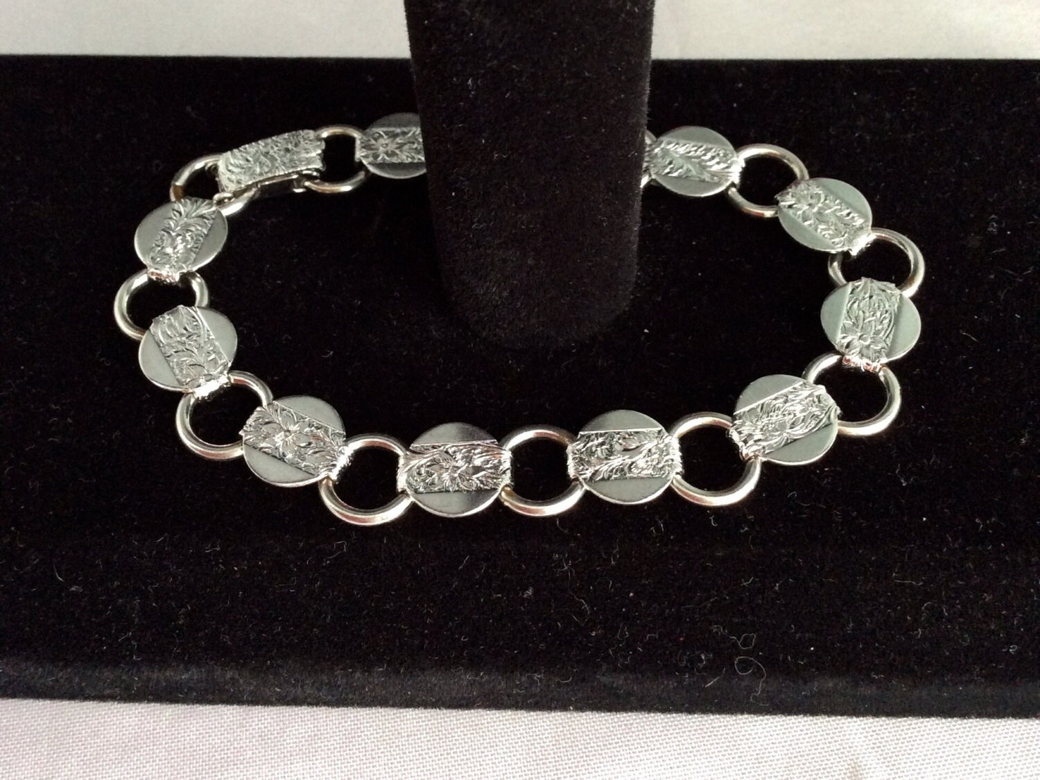 Vintage Sarah Coventry Bracelet Silvertone MidCentury Retro