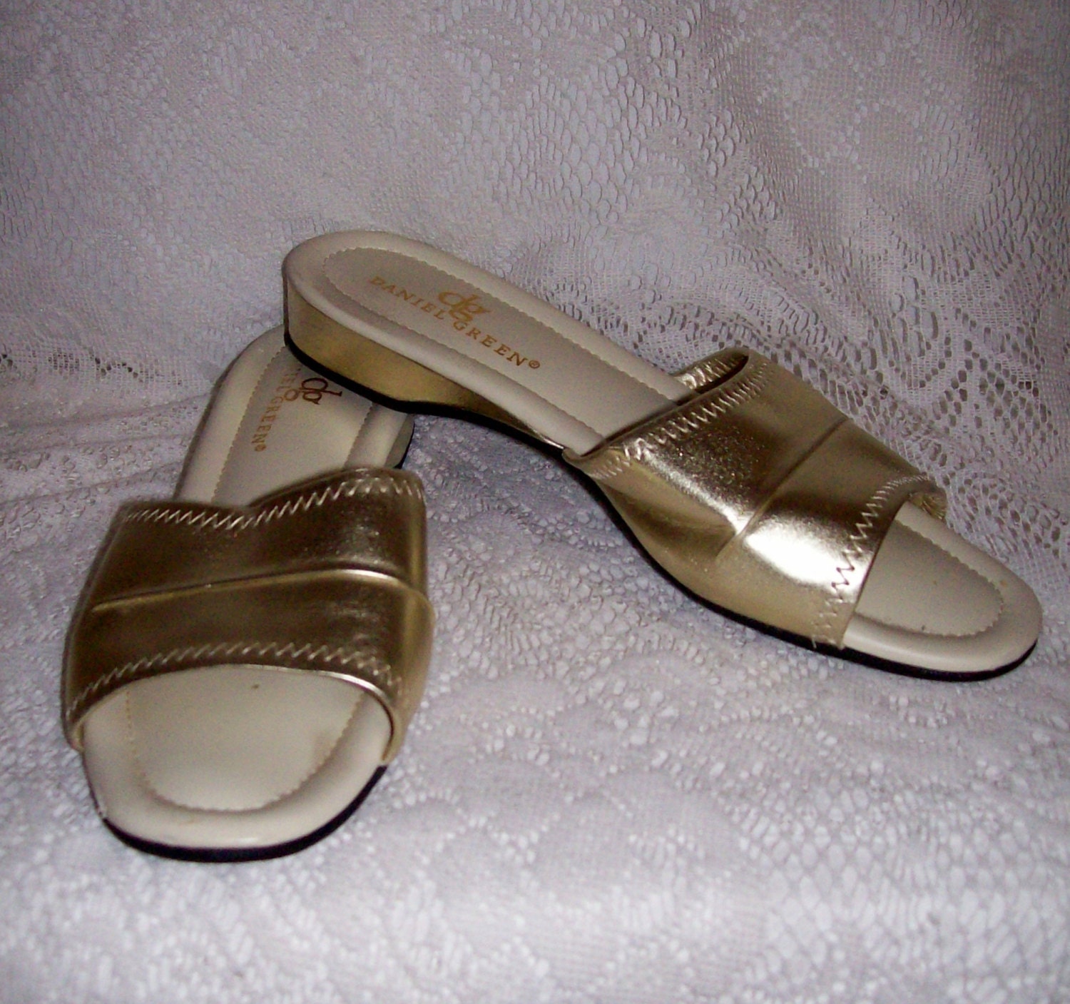 Vintage Ladies Metallic Gold Slide Sandals by by SusOriginals