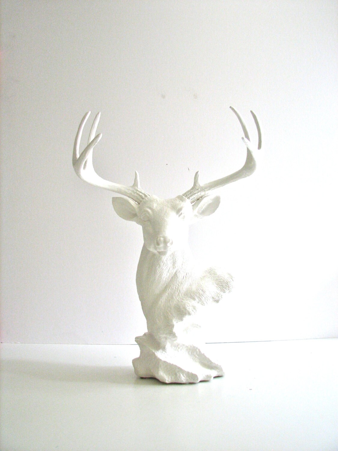 WHITE Deer Head Stag Animal Bust statue for table top in all