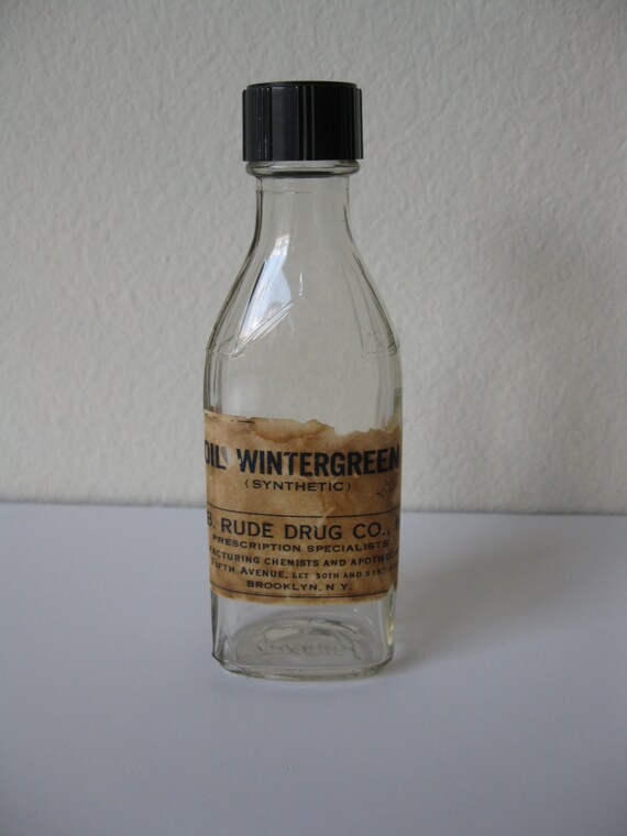 1940s Oil Wintergreen Medicine Bottle with Screw Top Knoxall