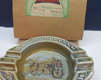 Vintage Wade Co. Irish Porcelain Ashtray, Irish Jaunting Car