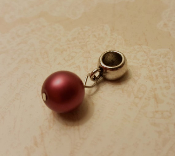 Items similar to Fuchsia Pearl Charm on Etsy