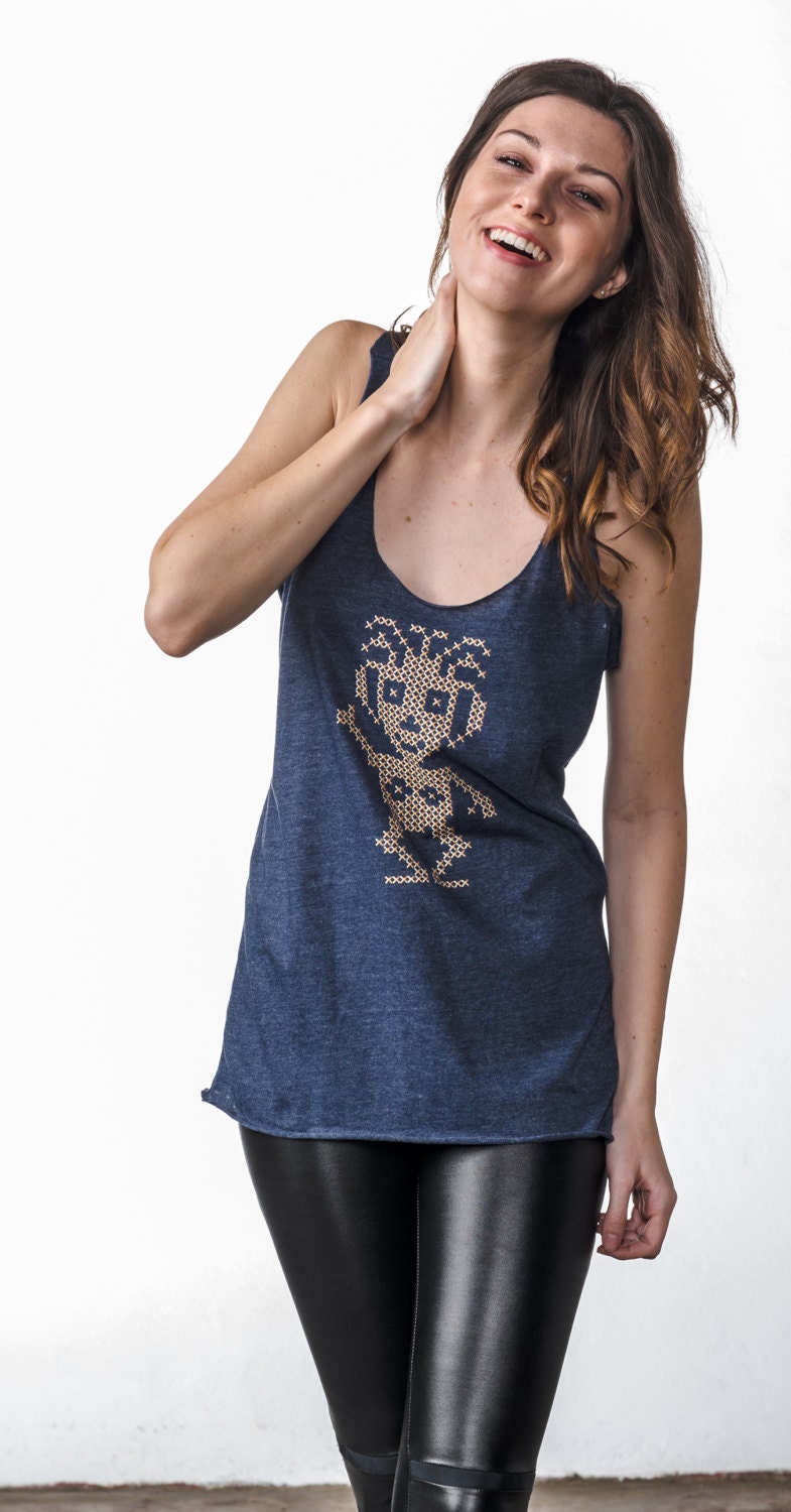 Tank Top With Cross Stitch Retro Print