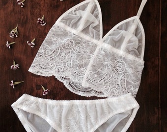 Sweet Ivory Lace Lingerie Set