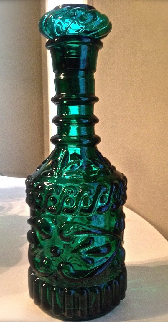 Vintage Emerald Green Decanter 11.5 tall Cork and
