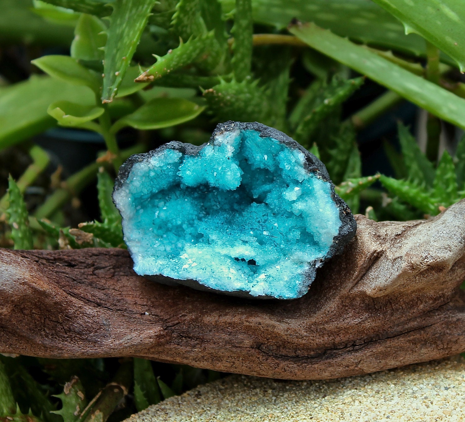 BlueGreen Geode Cave // Healing Stones // Wiccan Altar