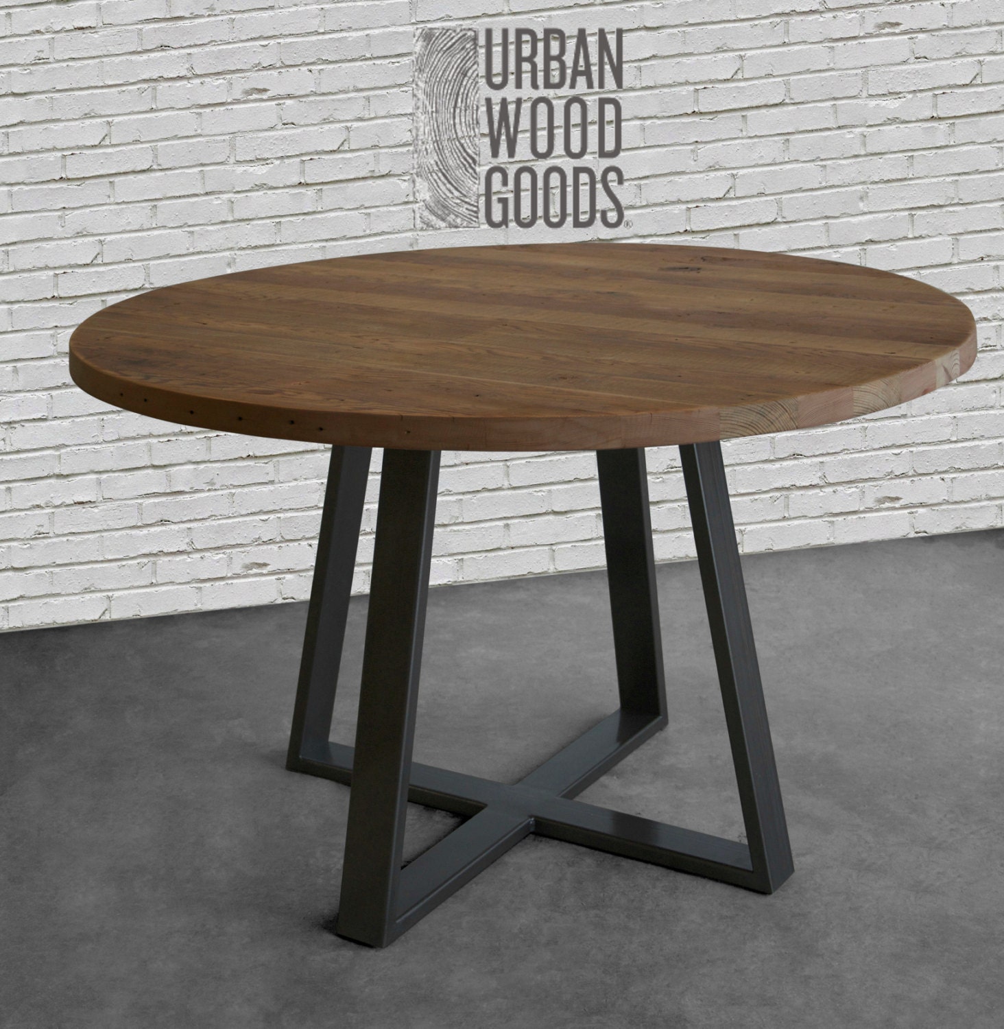 Round dining table in reclaimed wood and steel legs in your