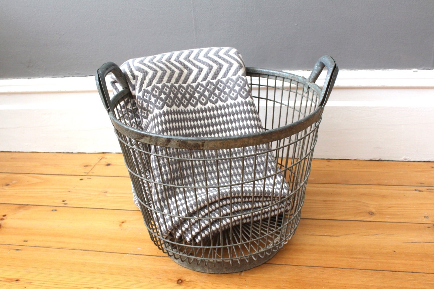 Vintage wire potato basket by OwlAndTheElephant on Etsy