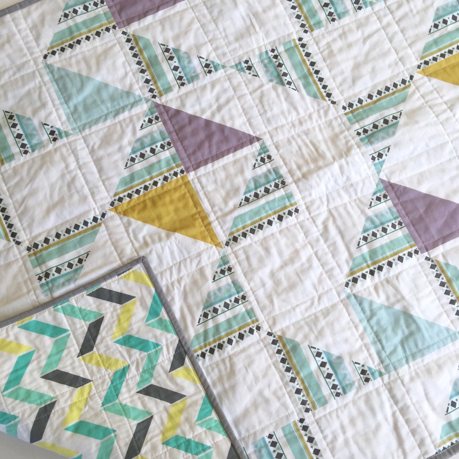 Modern baby quilt-modern toddler quilt-baby by SwellandCloth